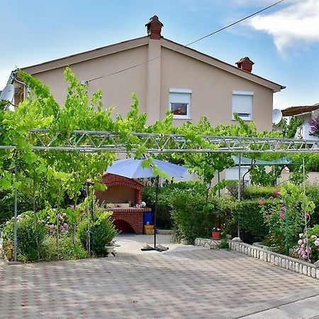 Apartmani Danijela 로파르 외부 사진