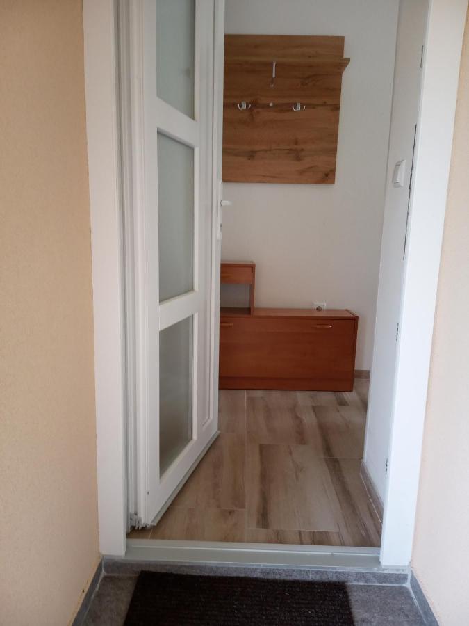 Apartmani Danijela 로파르 외부 사진