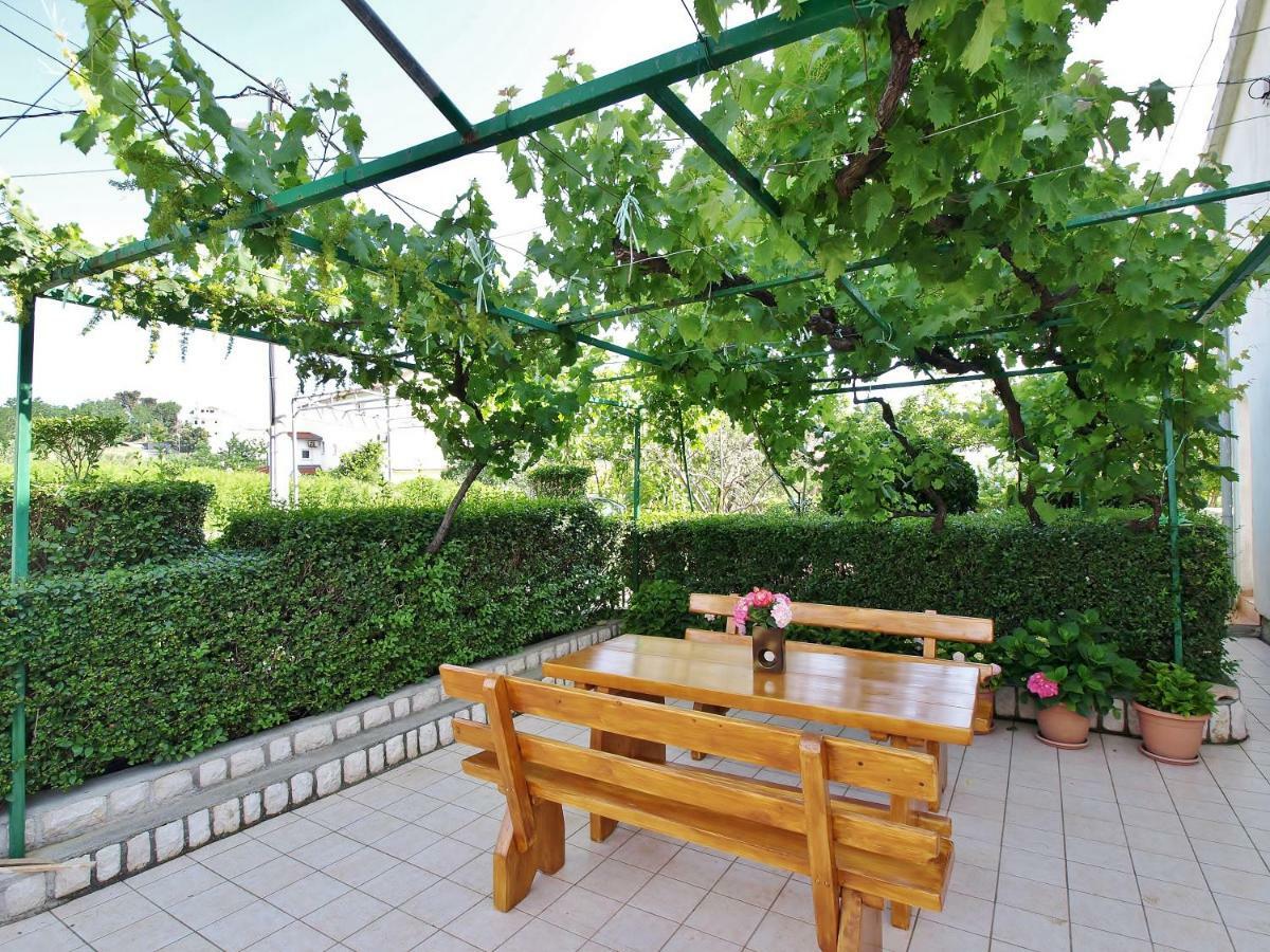 Apartmani Danijela 로파르 외부 사진